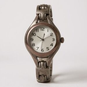 FMD IF281 Womens Silver Tone‎ Facet Watch Japan Movement